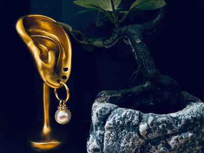 "Golden Pearl – Softness & Refinement" Earrings
