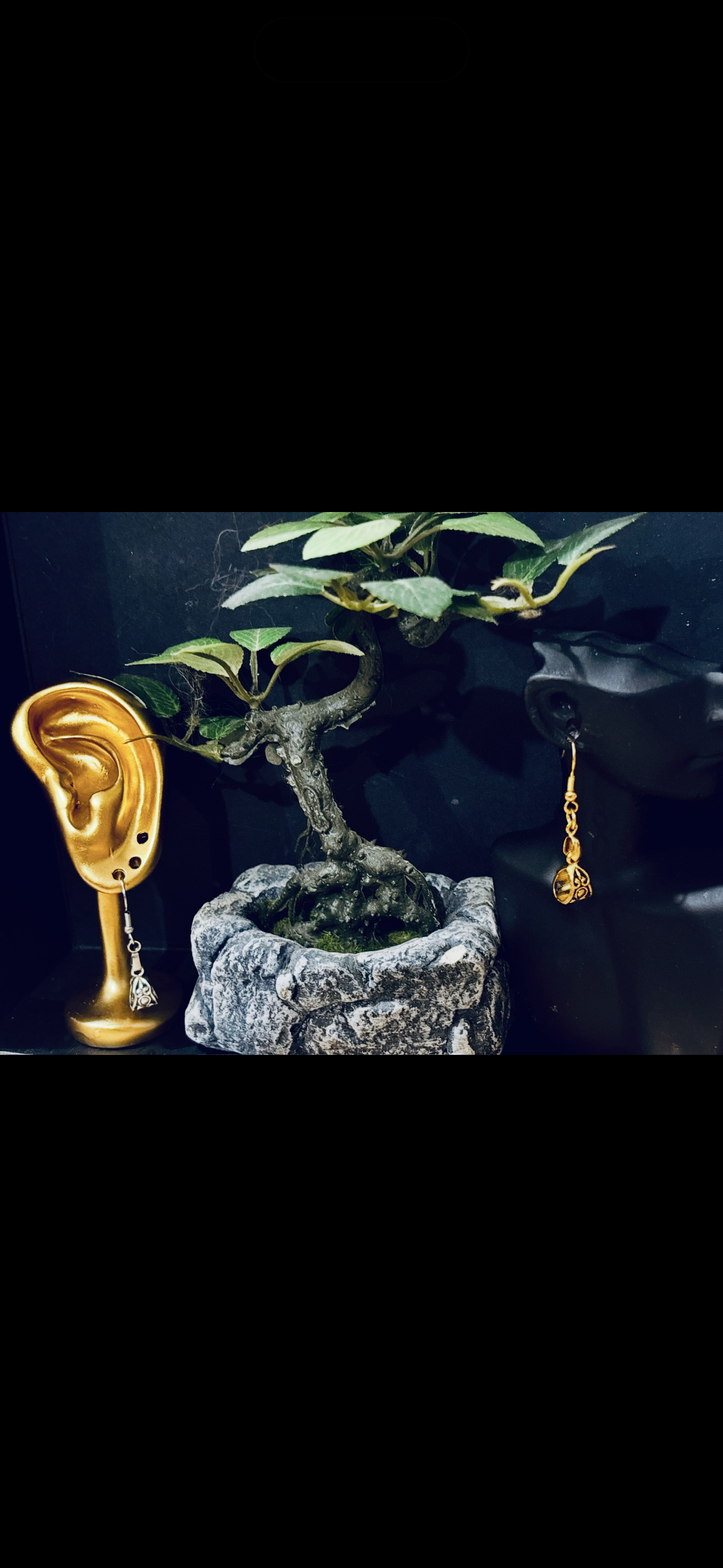 Ancient Ornament Earring – Elegance & Mystery