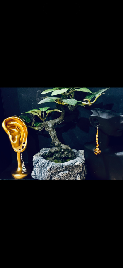 Ancient Ornament Earring – Elegance & Mystery